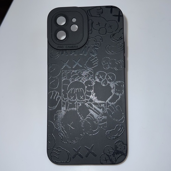 iPhone 12/12 Pro Case - Picture 1 of 4